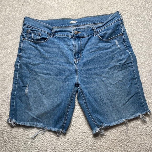 Old Navy Denim Jeans Stretch raw hem Size 14  Distressed - Picture 1 of 6